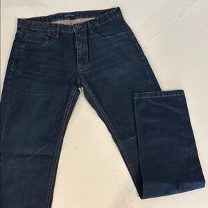 NBA Men's Relaxed Fit Medium Wash Blue Jeans Size 31